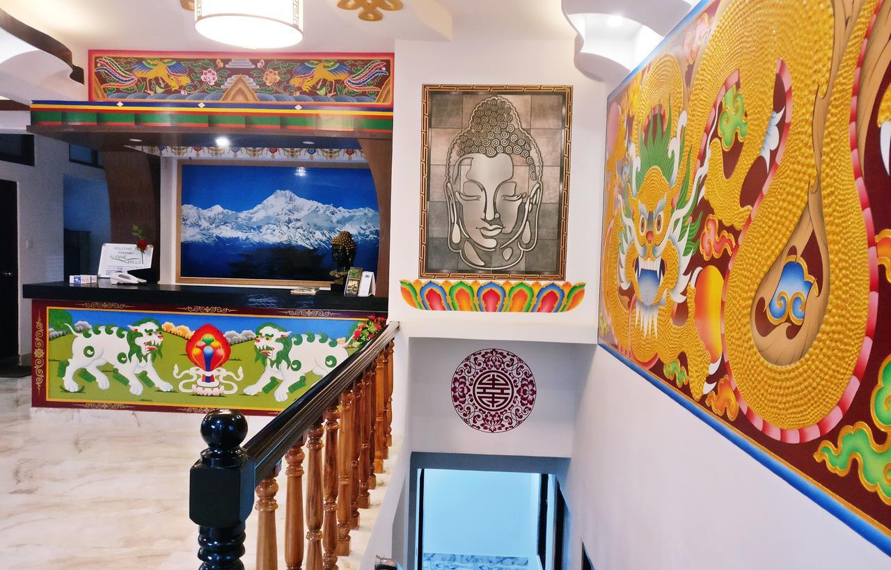 Alpine Hills Hotel Gangtok Exterior photo