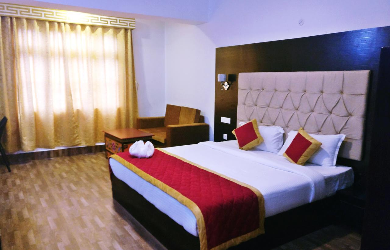 Alpine Hills Hotel Gangtok Exterior photo