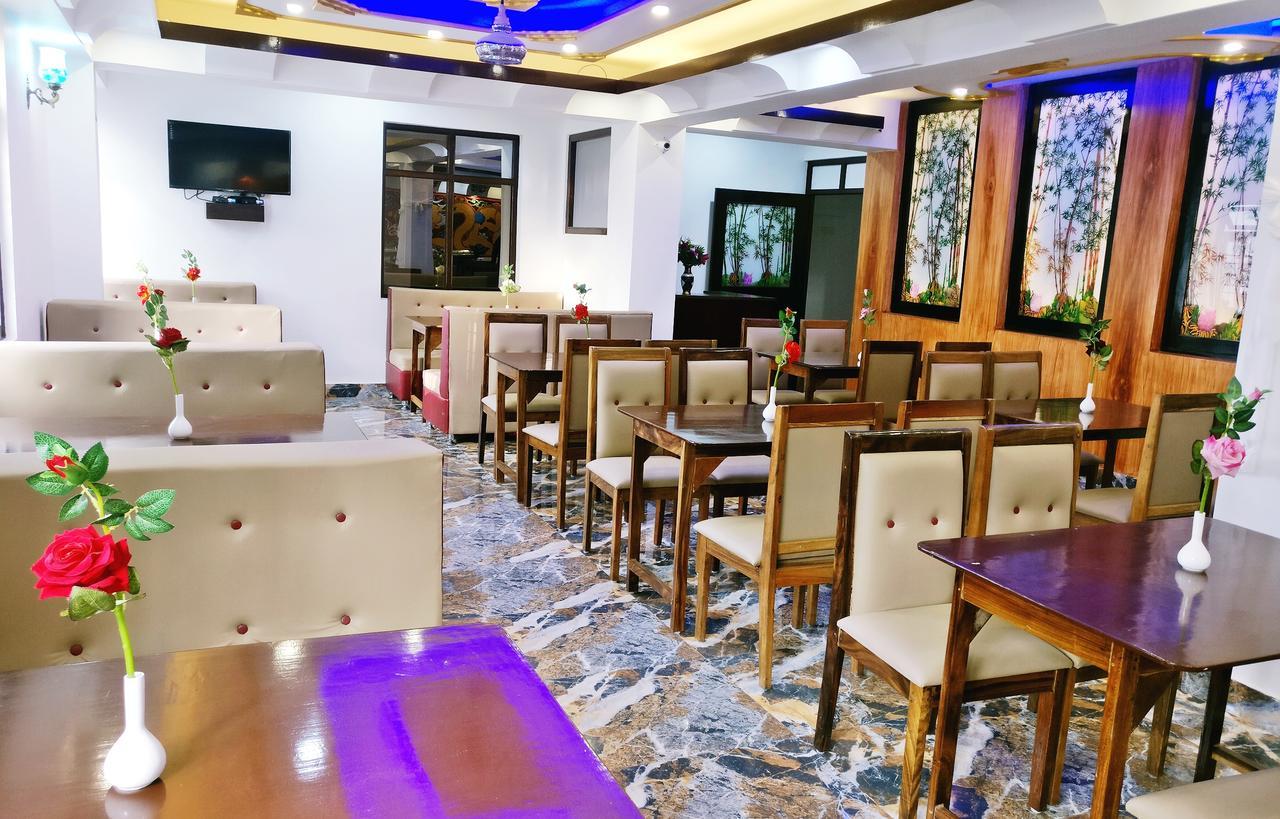 Alpine Hills Hotel Gangtok Exterior photo