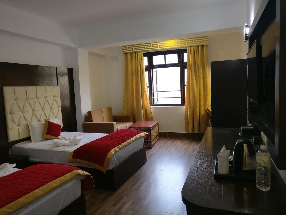 Alpine Hills Hotel Gangtok Exterior photo