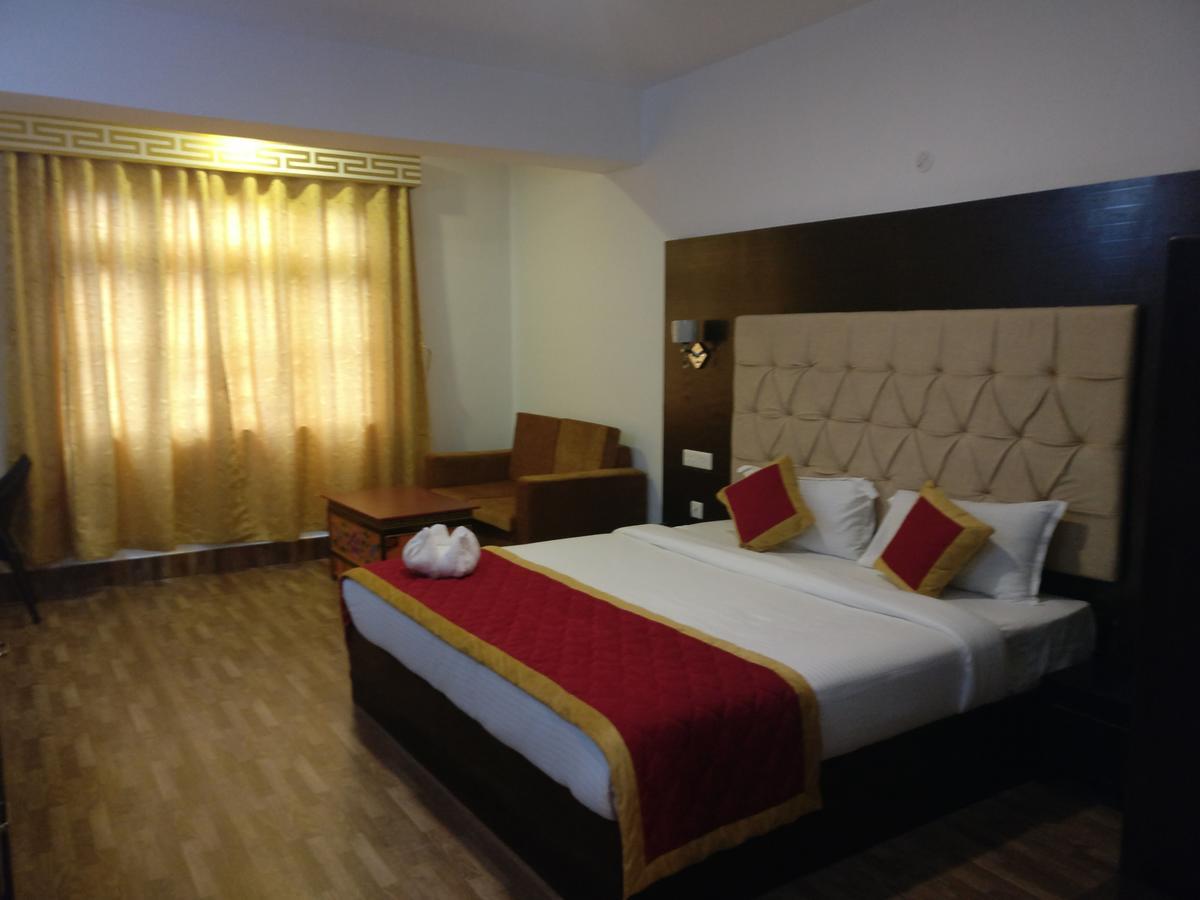 Alpine Hills Hotel Gangtok Exterior photo